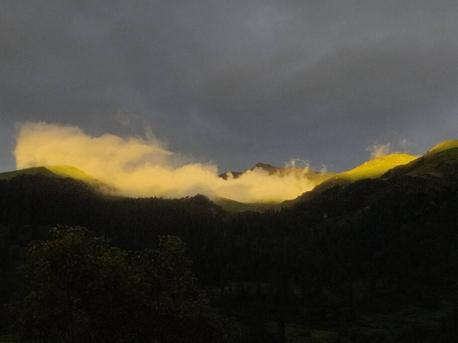 Gharsa - Your Mountain Home Manāli Exteriör bild
